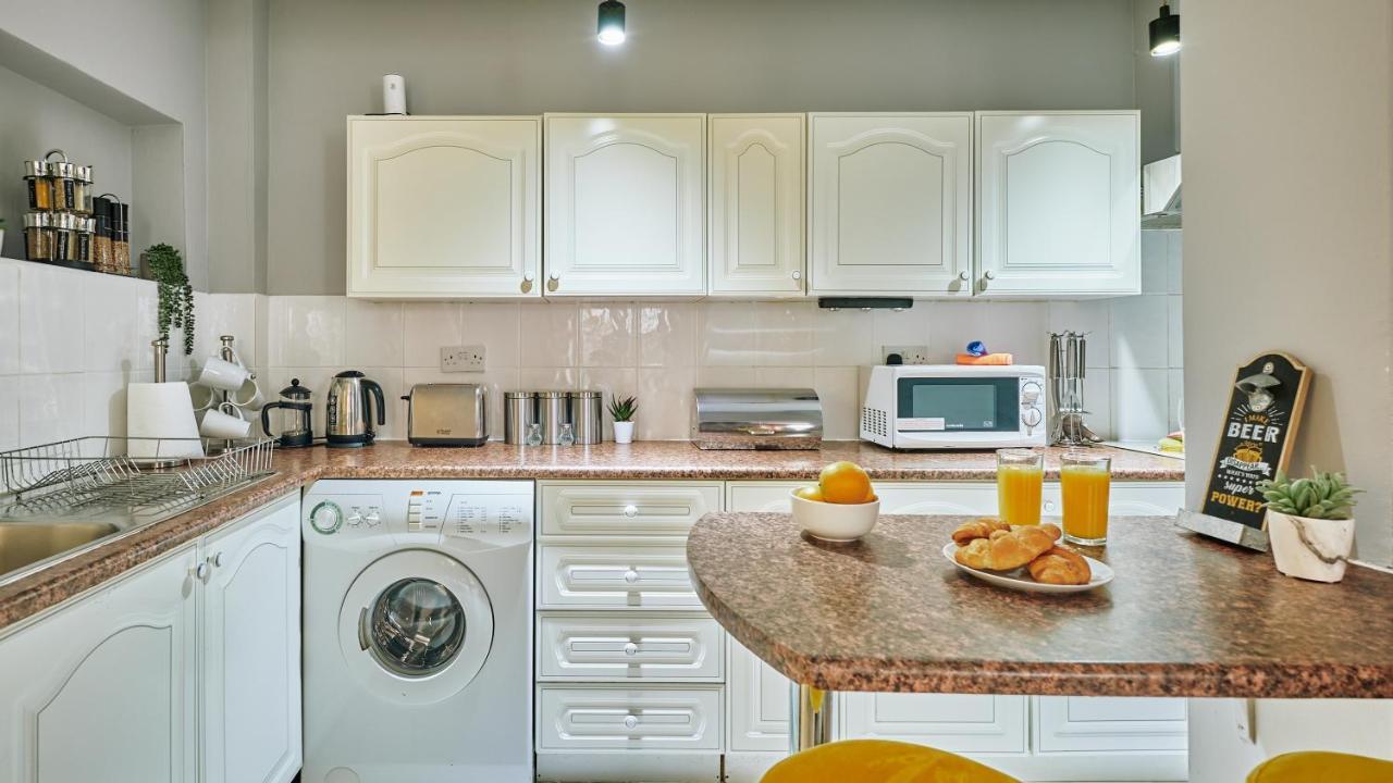 Stylish 2 BR in Clifton - Garden Appartement Bristol Buitenkant foto
