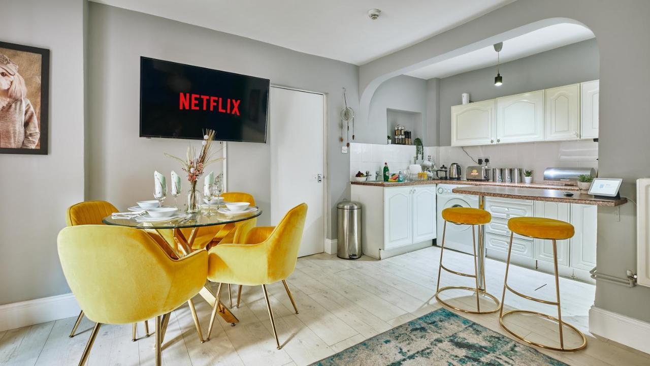 Stylish 2 BR in Clifton - Garden Appartement Bristol Buitenkant foto